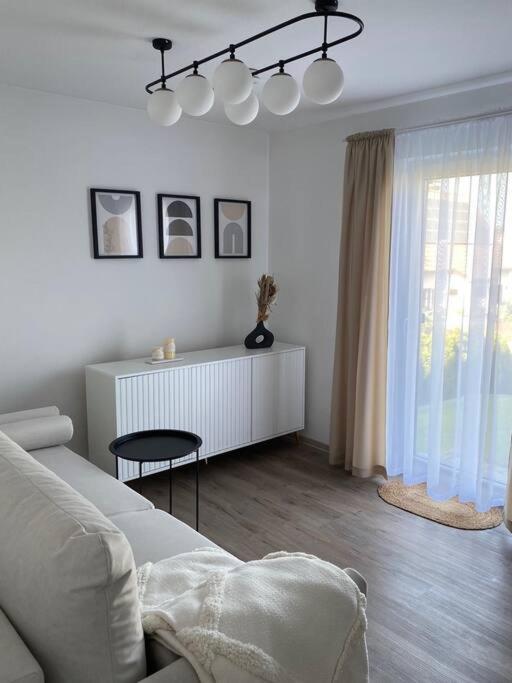 Moderne Und Stilvolle 3 *